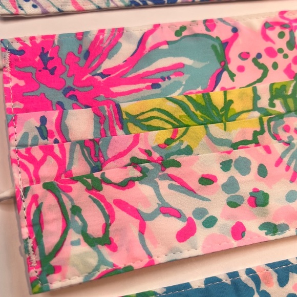 NWT - Lilly Pulitzer - Adult Face Mask - 3 Pack. ๐๐ฉท๐๐๐ - Picture 2 of 6